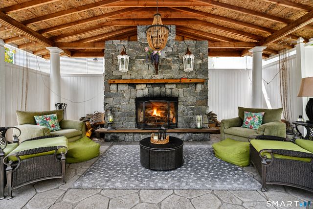 36 Shadows End Lane, Milford, CT 06460