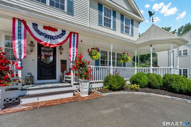 36 Shadows End Lane, Milford, CT 06460