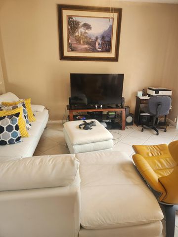 5148 S Aurora Lake Circle, Greenacres, FL 33463
