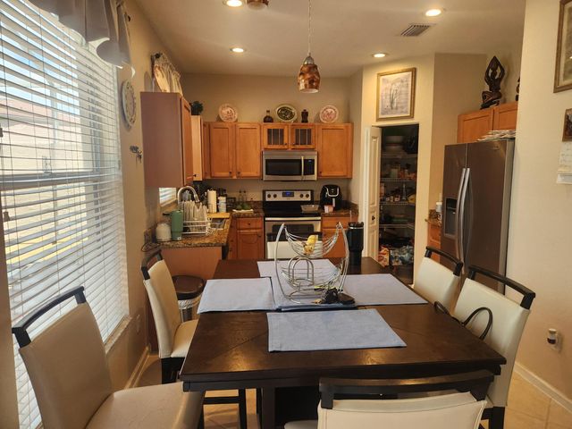 5148 S Aurora Lake Circle, Greenacres, FL 33463
