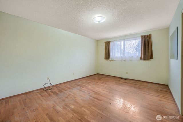 12524 13th Avenue SW, Burien, WA 98146