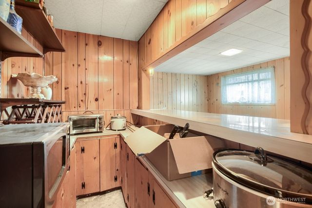 12524 13th Avenue SW, Burien, WA 98146