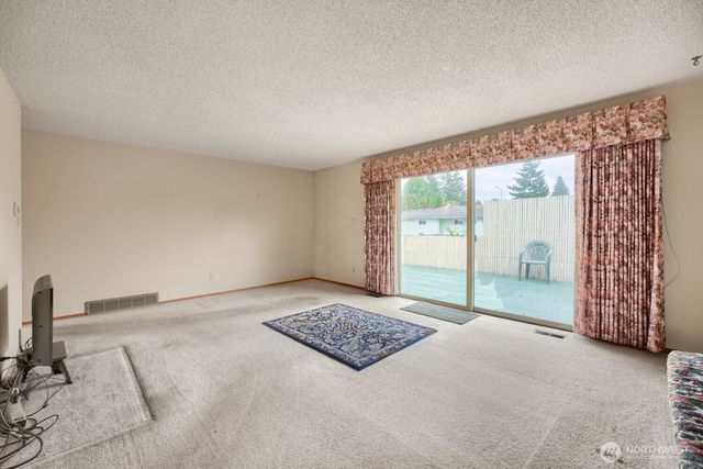 12524 13th Avenue SW, Burien, WA 98146