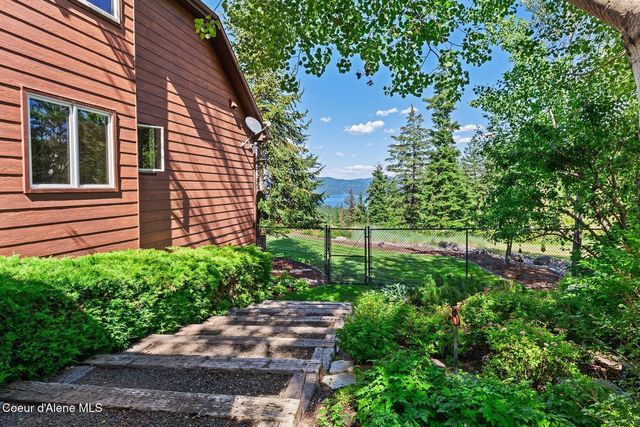 17371 S Running Bear Rd, Coeur D'alene, ID 83814
