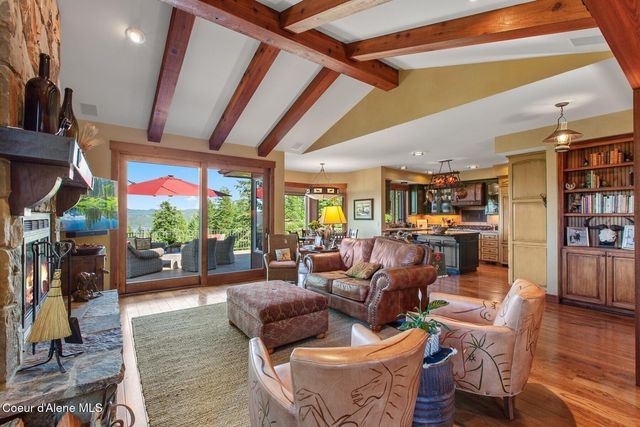 17371 S Running Bear Rd, Coeur D'alene, ID 83814