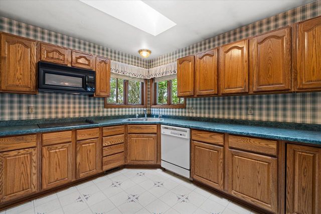 22302 Church ROAD, Kansasville, WI 53139