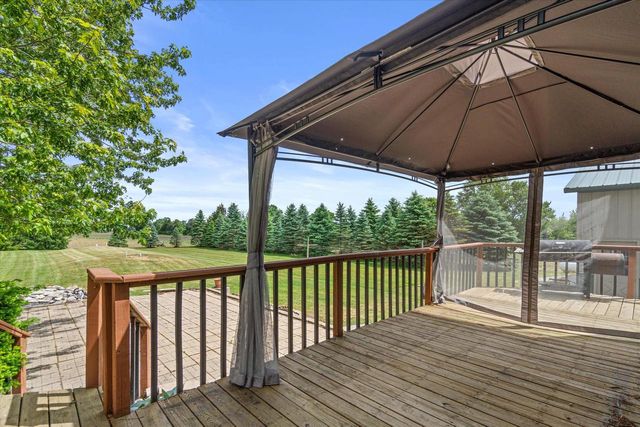22302 Church ROAD, Kansasville, WI 53139
