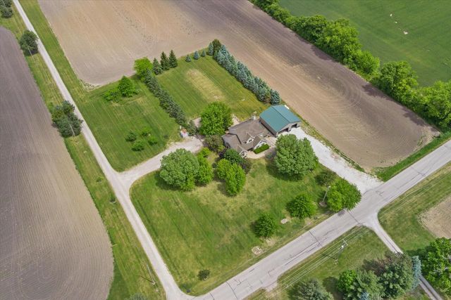 22302 Church ROAD, Kansasville, WI 53139