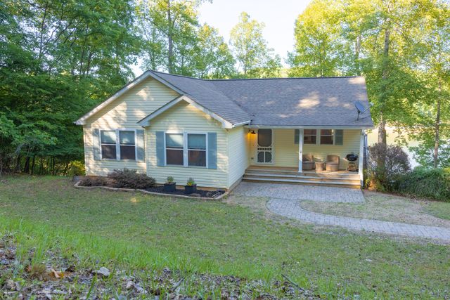 1650 Crafts Church RD, Glade Hill, VA 24092