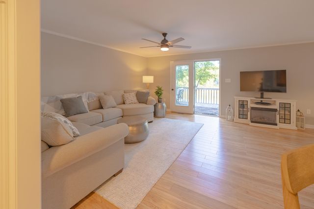 1650 Crafts Church RD, Glade Hill, VA 24092