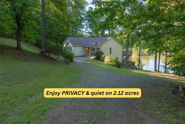1650 Crafts Church RD, Glade Hill, VA 24092