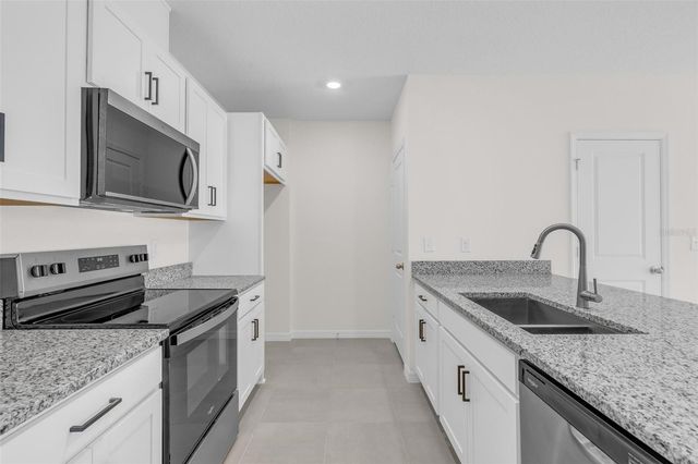 2829 MOONSHADOW COURT, Clermont, FL 34714