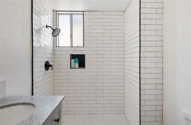 19170 Envoy, Corona, CA 92881