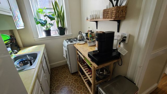 1840 Commonwealth Ave V, Boston, MA 02135