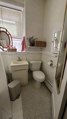 1840 Commonwealth Ave V, Boston, MA 02135