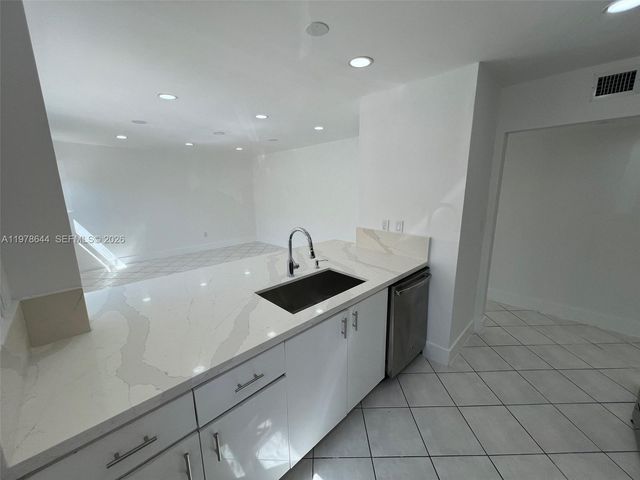 1308 Drexel Ave 103, Miami Beach, FL 33139