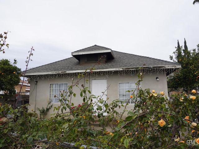 7900 Harold Street, Lamont, CA 93241