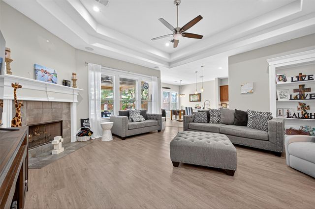 15406 Winterhaven Drive, Tomball, TX 77377