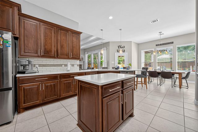 15406 Winterhaven Drive, Tomball, TX 77377
