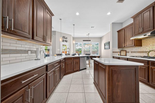 15406 Winterhaven Drive, Tomball, TX 77377