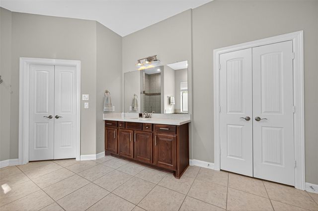 15406 Winterhaven Drive, Tomball, TX 77377