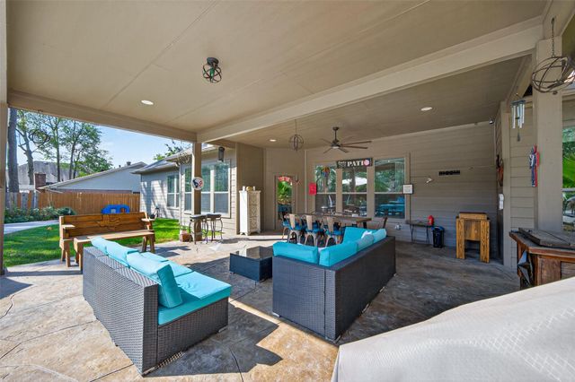 15406 Winterhaven Drive, Tomball, TX 77377