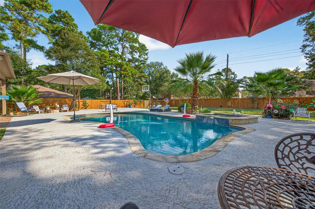 15406 Winterhaven Drive, Tomball, TX 77377