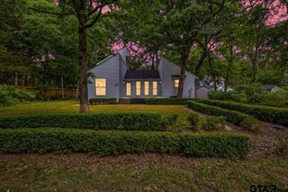 194 Debra Drive, Bullard, TX 75757