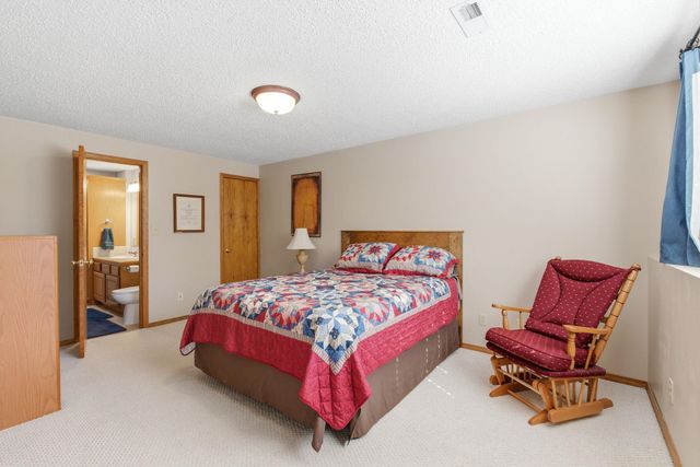 522 N Prairie Creek, Kechi, KS 67067