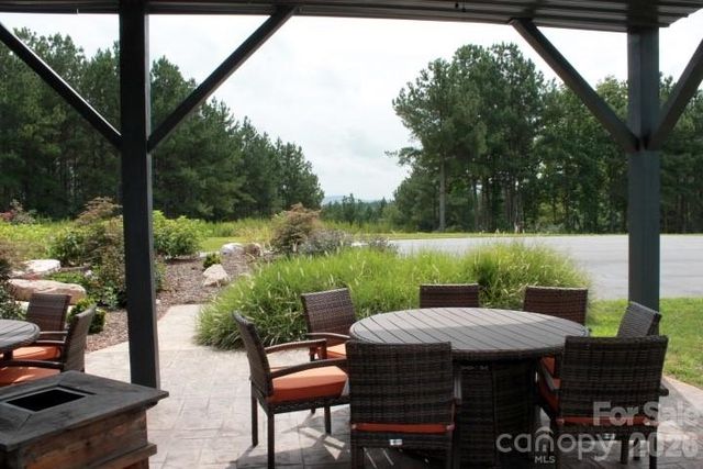 374 E Settings Boulevard NW, Valdese, NC 28690