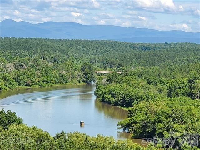 374 E Settings Boulevard NW, Valdese, NC 28690