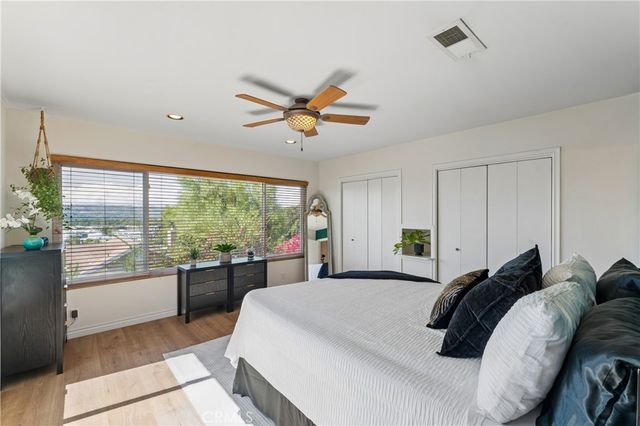 5365 Elvira Road, Woodland Hills, CA 91364