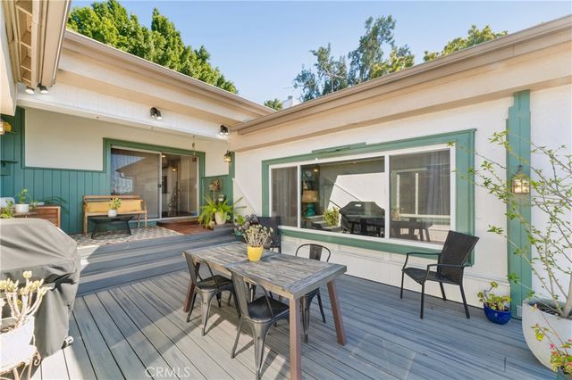 5365 Elvira Road, Woodland Hills, CA 91364