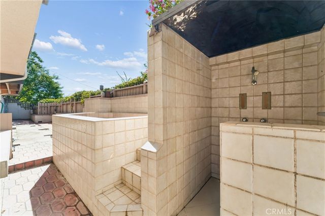 5365 Elvira Road, Woodland Hills, CA 91364