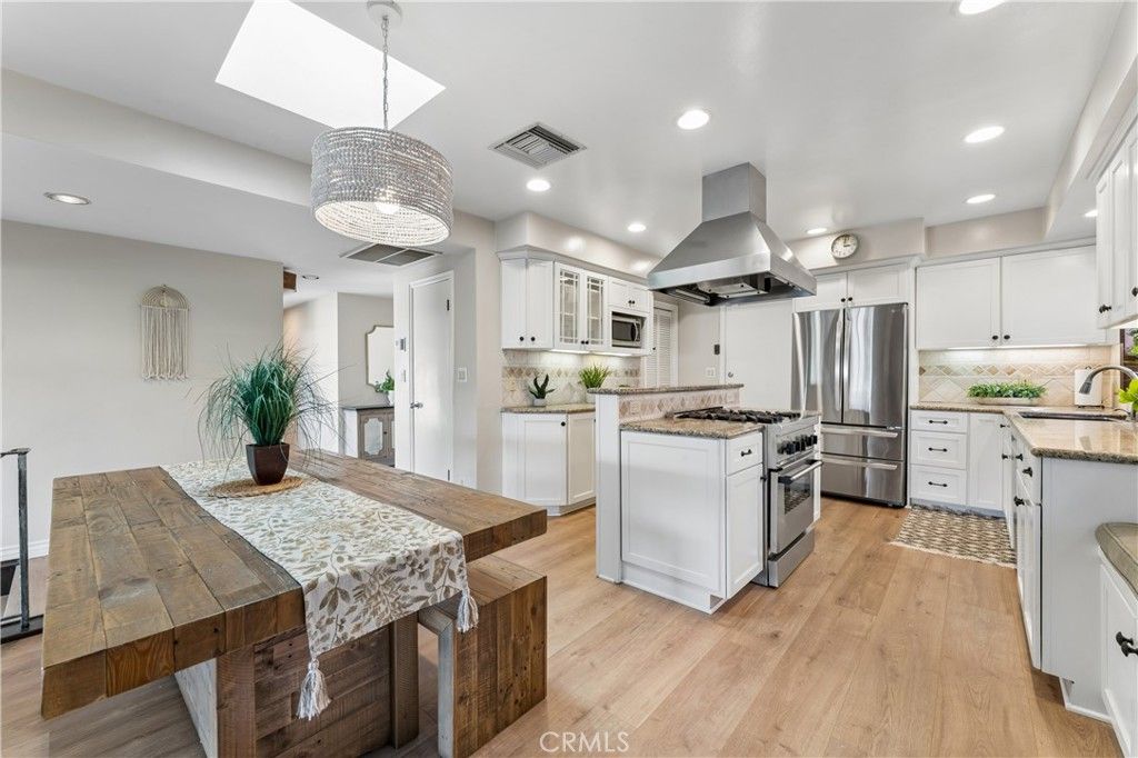 5365 Elvira Road, Woodland Hills, CA 91364 — photo 4