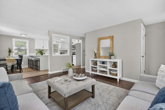 6 Handy Road, Pocasset, MA 02559