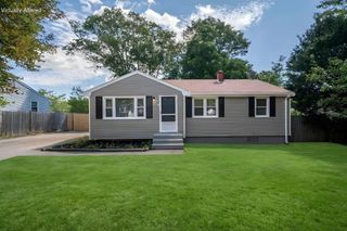 6 Handy Road, Pocasset, MA 02559