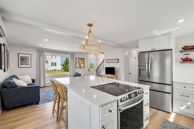 133 Old Point, Newburyport, MA 01950