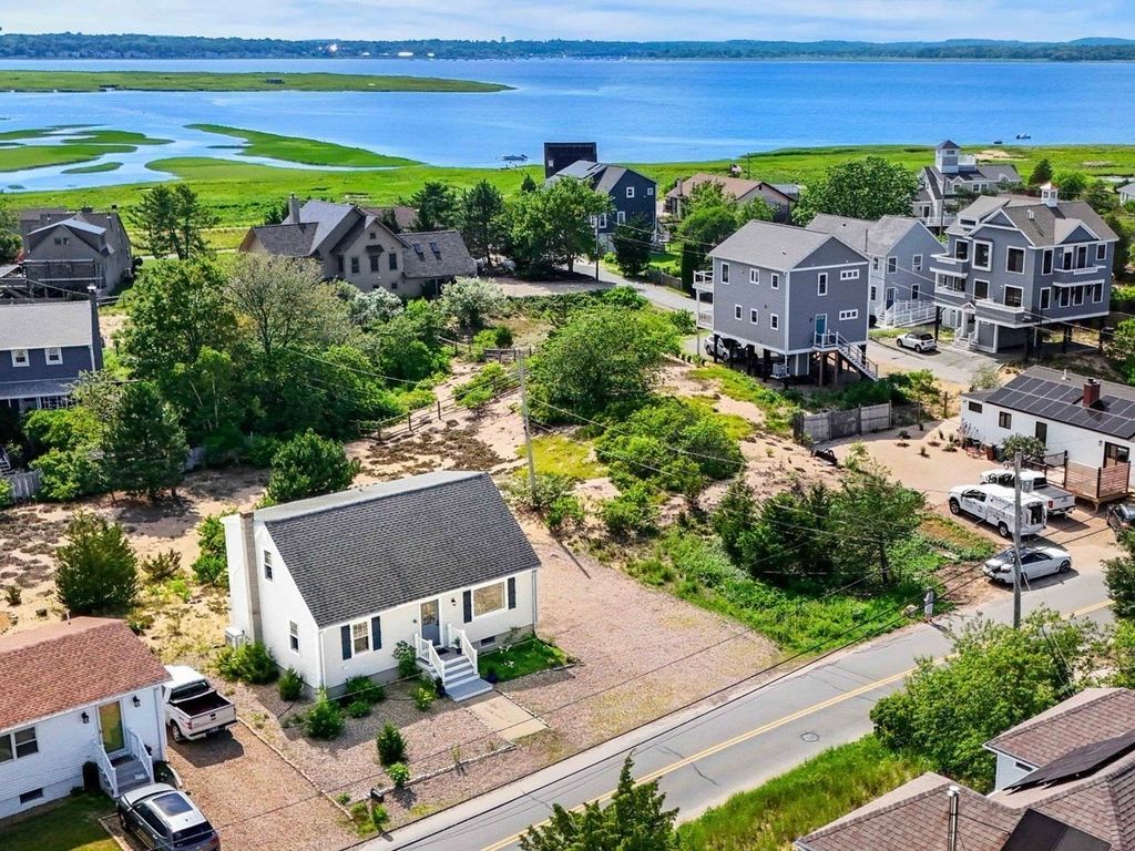 133 Old Point, Newburyport, MA 01950