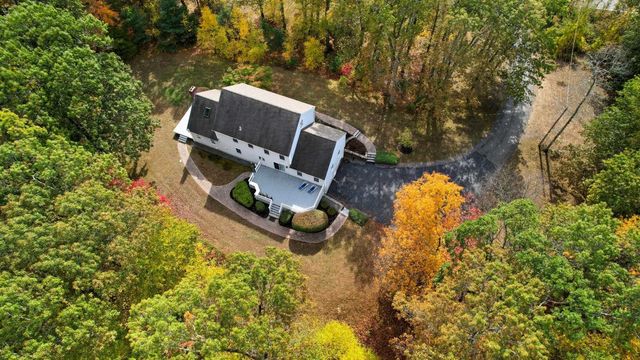 13 Cottonwood Road, Plaistow, NH 03865