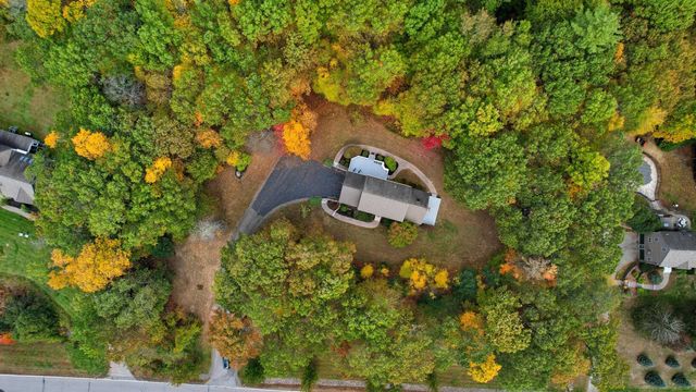 13 Cottonwood Road, Plaistow, NH 03865