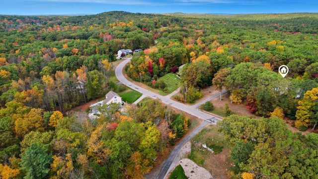 13 Cottonwood Road, Plaistow, NH 03865