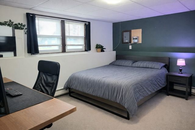 970 Crescent St, Brockton, MA 02302