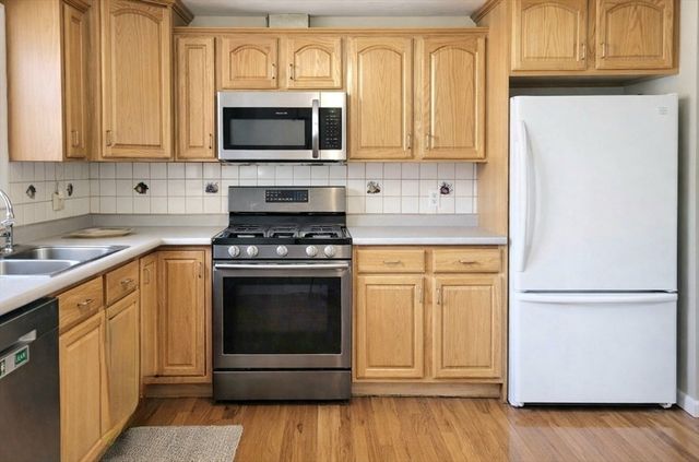 970 Crescent St, Brockton, MA 02302