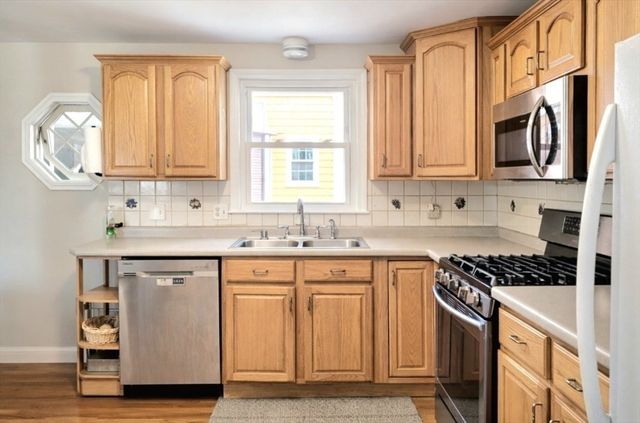 970 Crescent St, Brockton, MA 02302