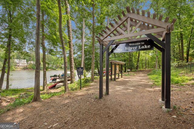 3350 Rennes Drive NE, Brookhaven, GA 30319
