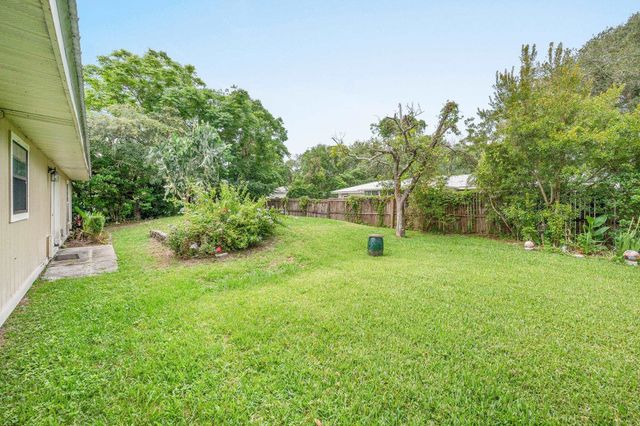 144 Wisteria Road, St Augustine, FL 32086