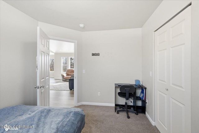 1785 E RAVEN Circle, Wasilla, AK 99654