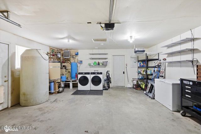 1785 E RAVEN Circle, Wasilla, AK 99654