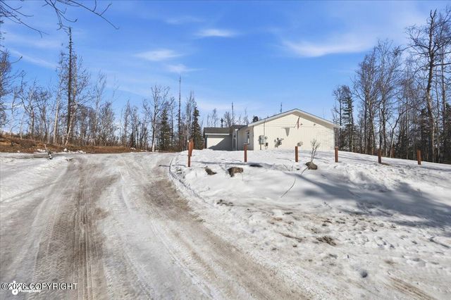 1785 E RAVEN Circle, Wasilla, AK 99654